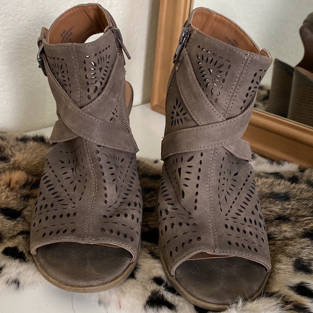 Block heels - Picture 2 of 7